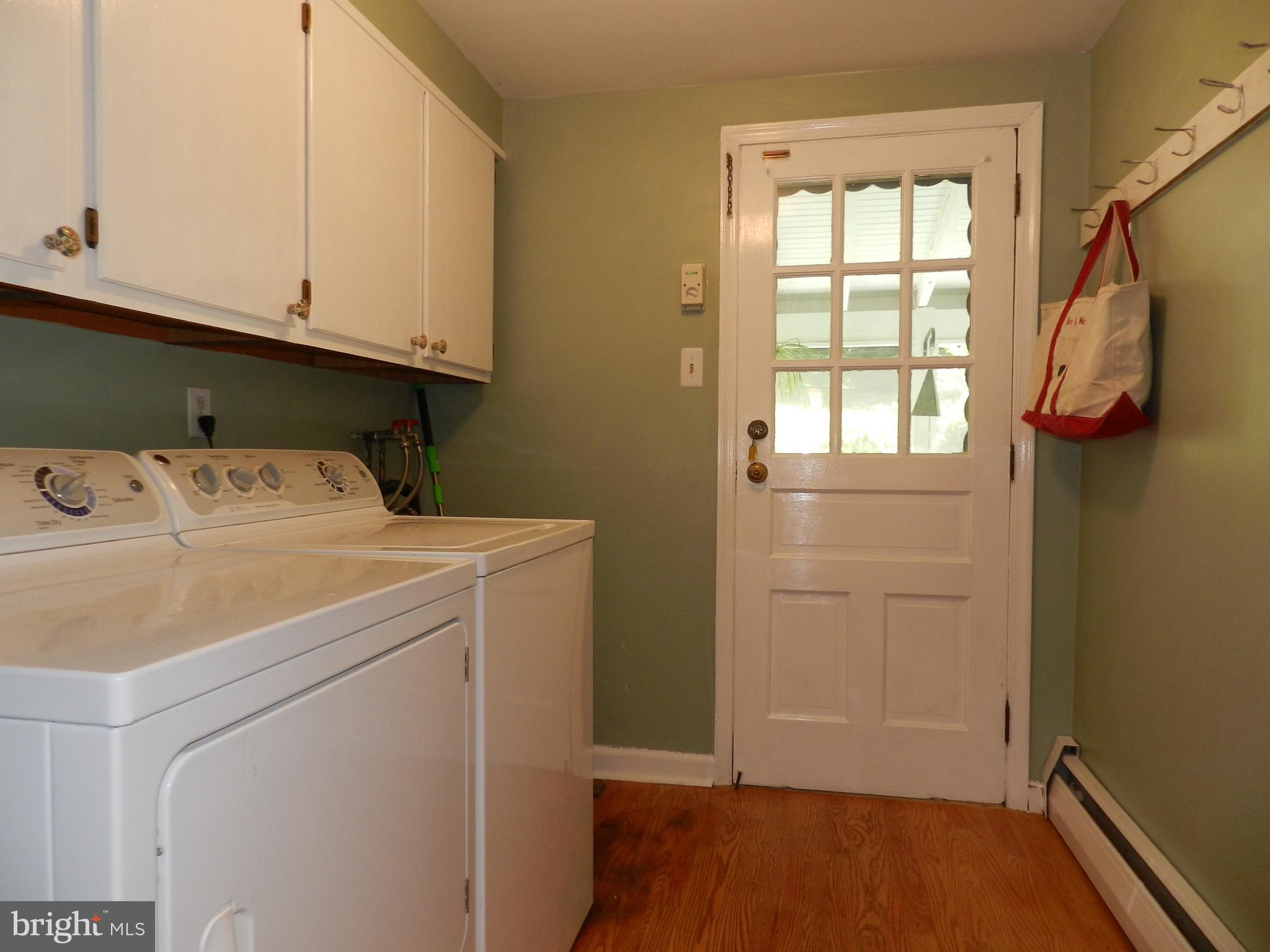 733 Hillview Road Malvern, PA 19355 - Photo 31 of 61 1st flr. Laundry Rm & door to Porch