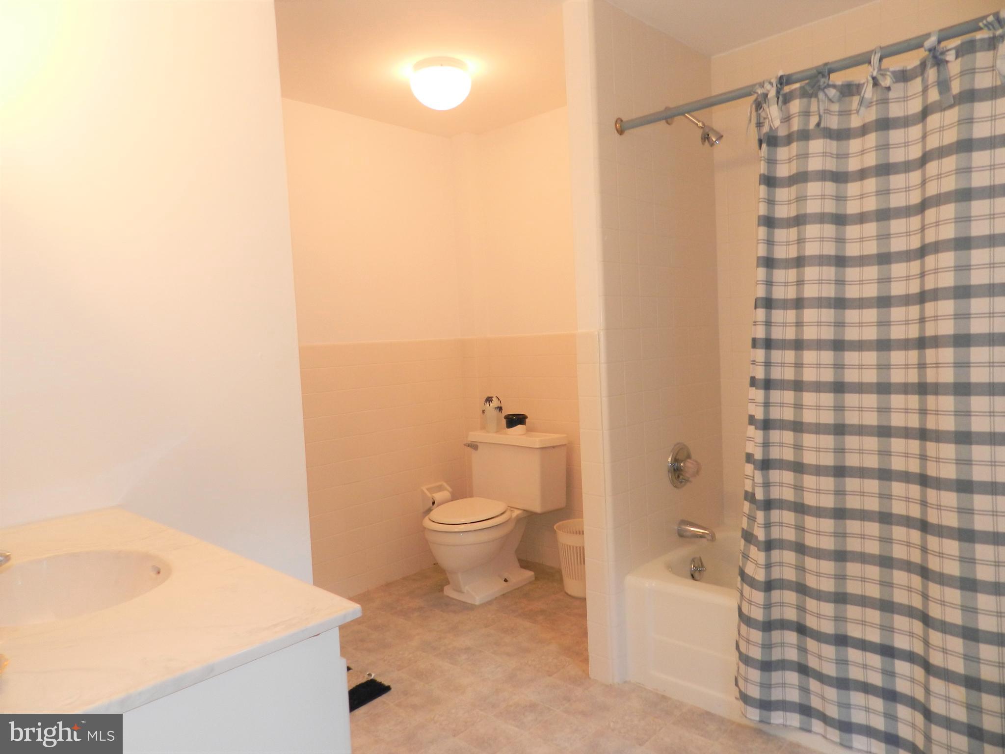 733 Hillview Road Malvern, PA 19355 - Photo 48 of 61 Bedrm 5 en suite Bath