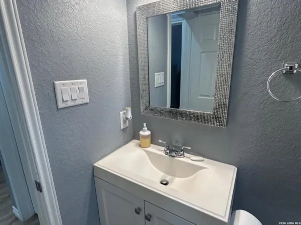 $1,700 | 1214 Chalmers Avenue, San Antonio, TX 78211
