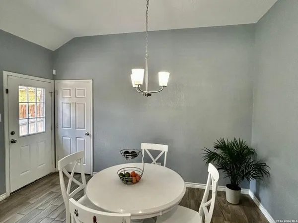 $1,700 | 1214 Chalmers Avenue, San Antonio, TX 78211