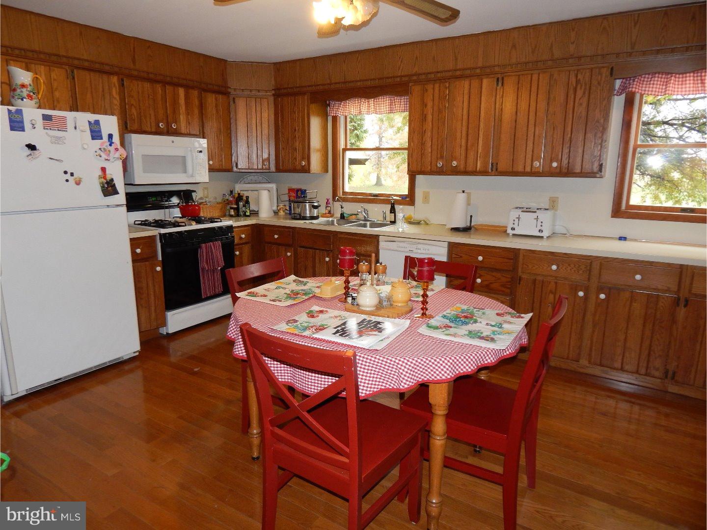 737 Kemp Road Pottstown, PA 19465 - Photo 13 of 20 Gallery Image 13