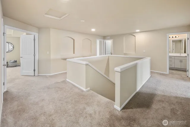 $849,500 | 25912 35th Place South, Kent, WA 98032