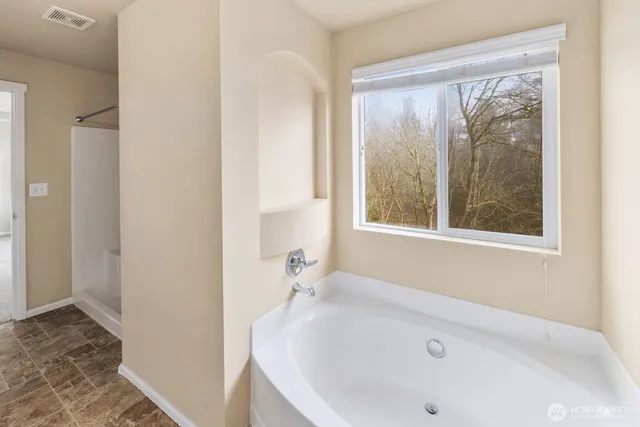 $849,500 | 25912 35th Place South, Kent, WA 98032