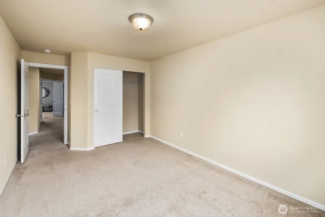 $849,500 | 25912 35th Place South, Kent, WA 98032