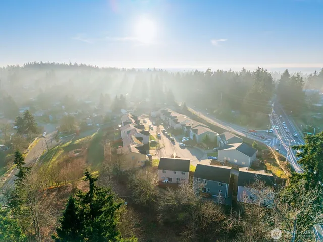 $849,500 | 25912 35th Place South, Kent, WA 98032