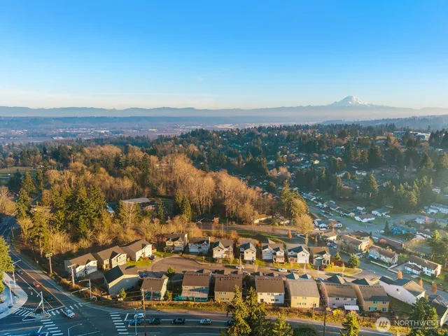 $849,500 | 25912 35th Place South, Kent, WA 98032