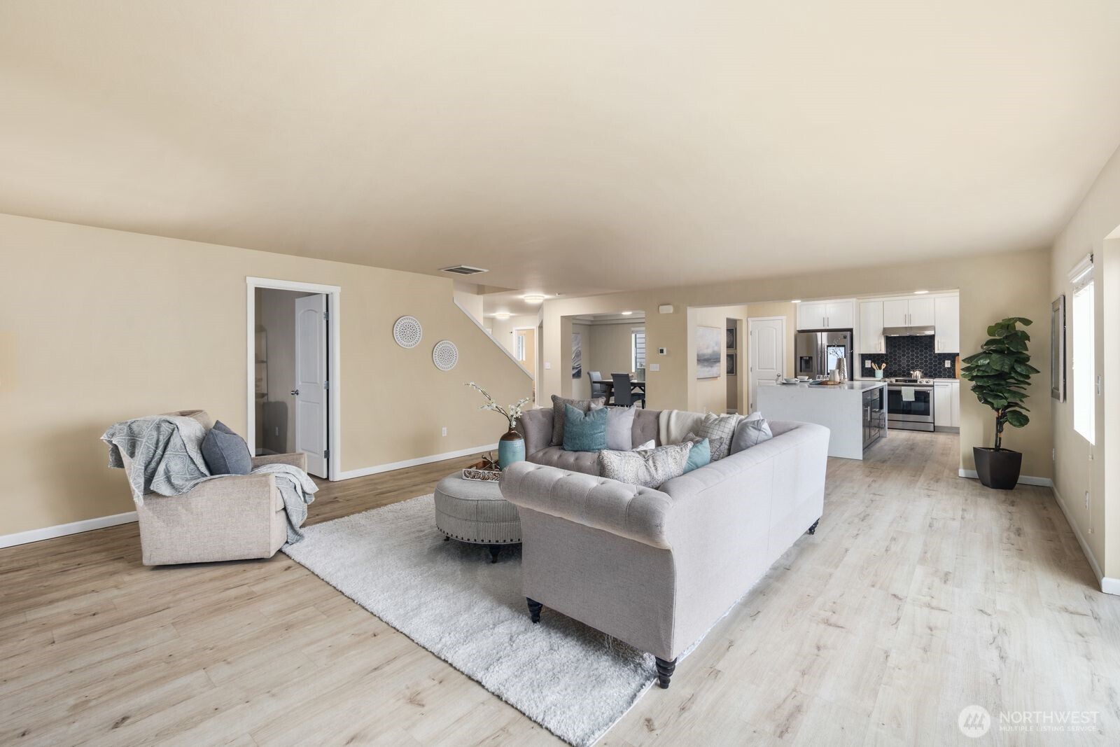 25912 35th Place South Kent, WA 98032 - Photo 5 of 38