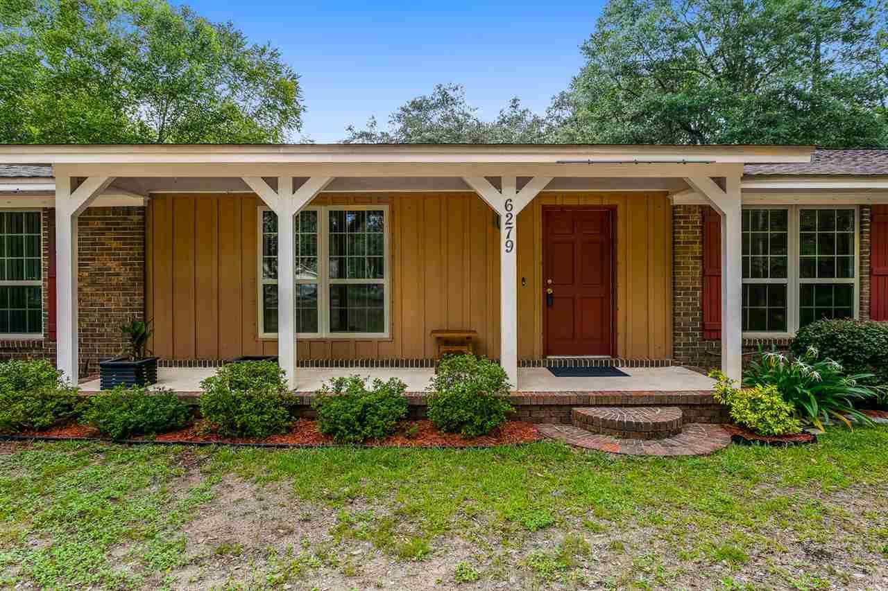 6279 Robinhood Road Milton, FL 32570 - Photo 1 of 47
