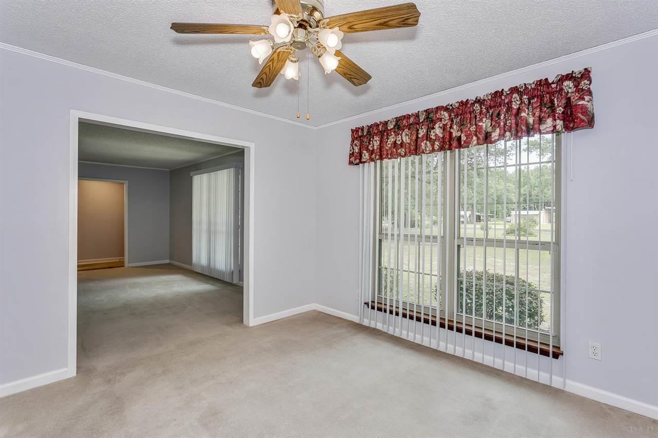 6279 Robinhood Road Milton, FL 32570 - Photo 16 of 47