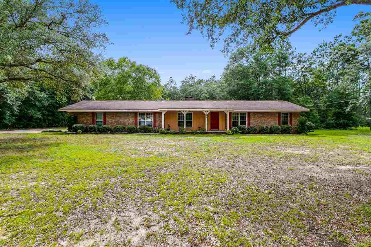 6279 Robinhood Road Milton, FL 32570 - Photo 4 of 47