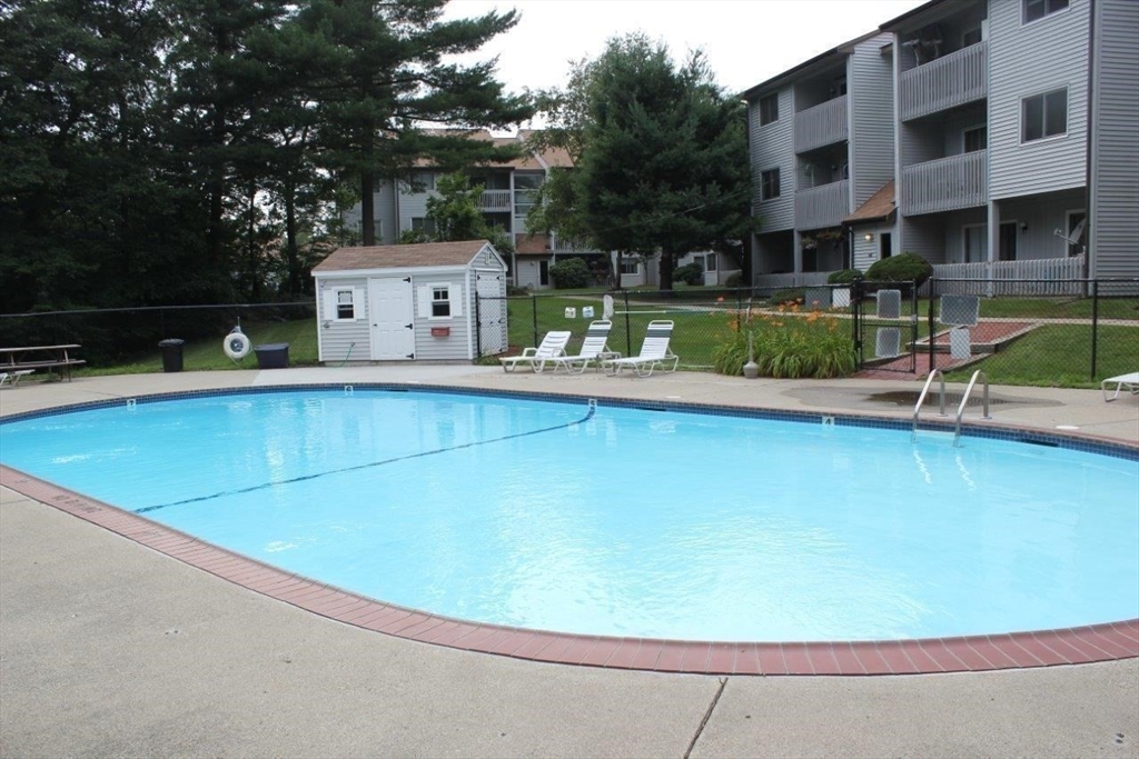 2008 Franklin Crossing Road, Unit 2008 Franklin, MA 02038 - Photo 32 of 35