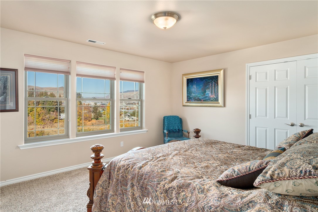 2221 Honeysett Road Wenatchee, WA 98801 - Photo 12 of 40 Gallery Image 12