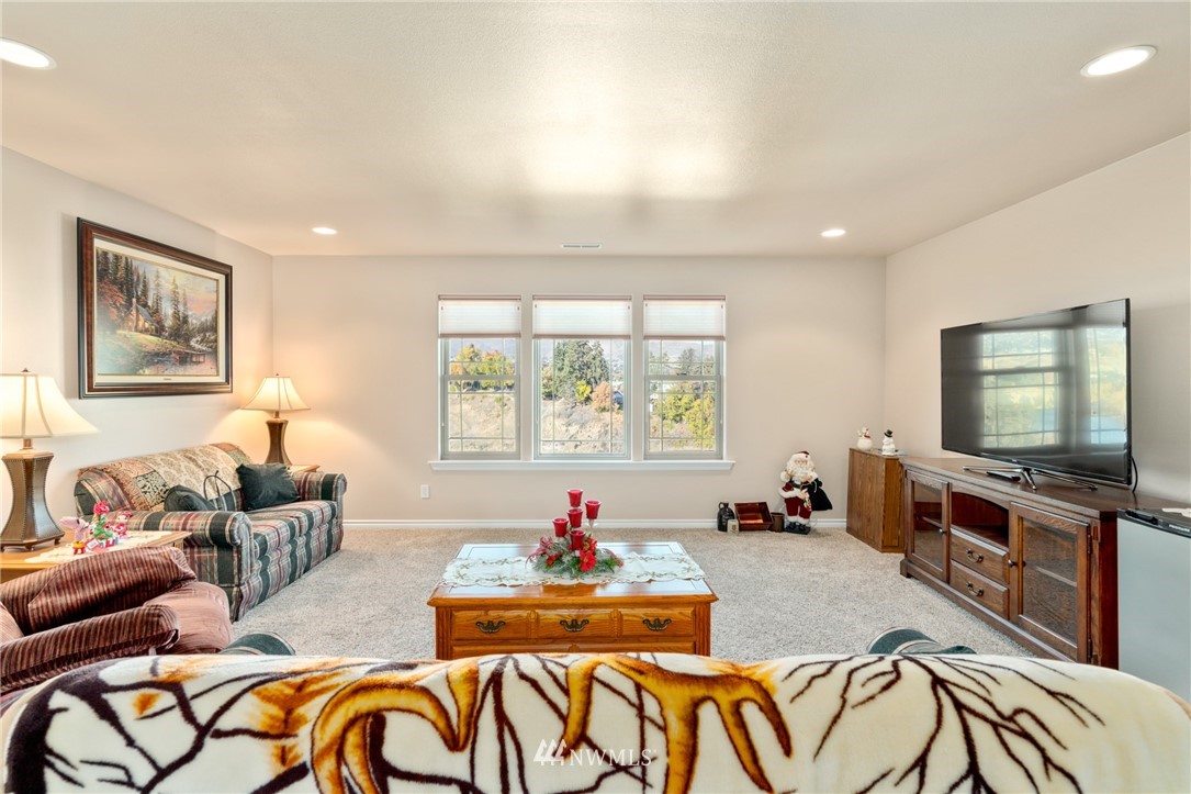 2221 Honeysett Road Wenatchee, WA 98801 - Photo 17 of 40 Gallery Image 17