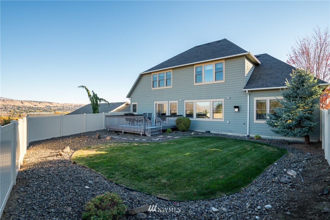 2221 Honeysett Road Wenatchee, WA 98801 - Photo 3 of 40 Gallery Image 3