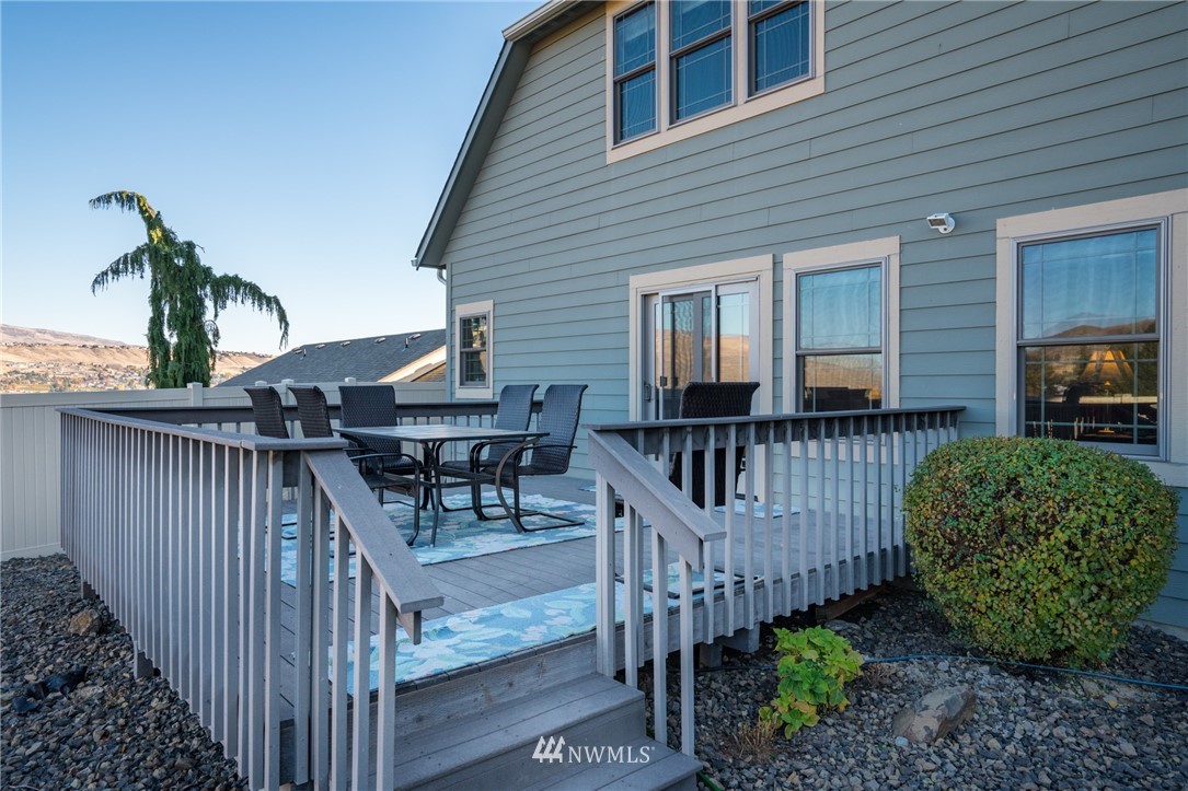 2221 Honeysett Road Wenatchee, WA 98801 - Photo 5 of 40 Gallery Image 5