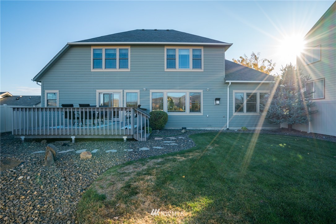 2221 Honeysett Road Wenatchee, WA 98801 - Photo 6 of 40 Gallery Image 6
