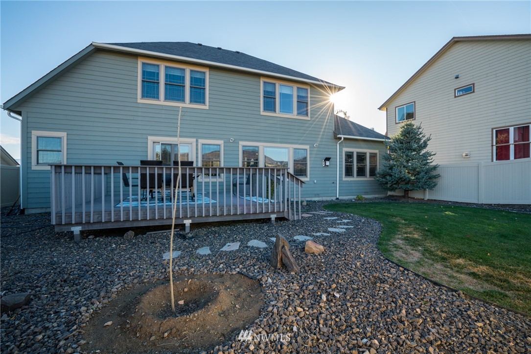 2221 Honeysett Road Wenatchee, WA 98801 - Photo 7 of 40 Gallery Image 7
