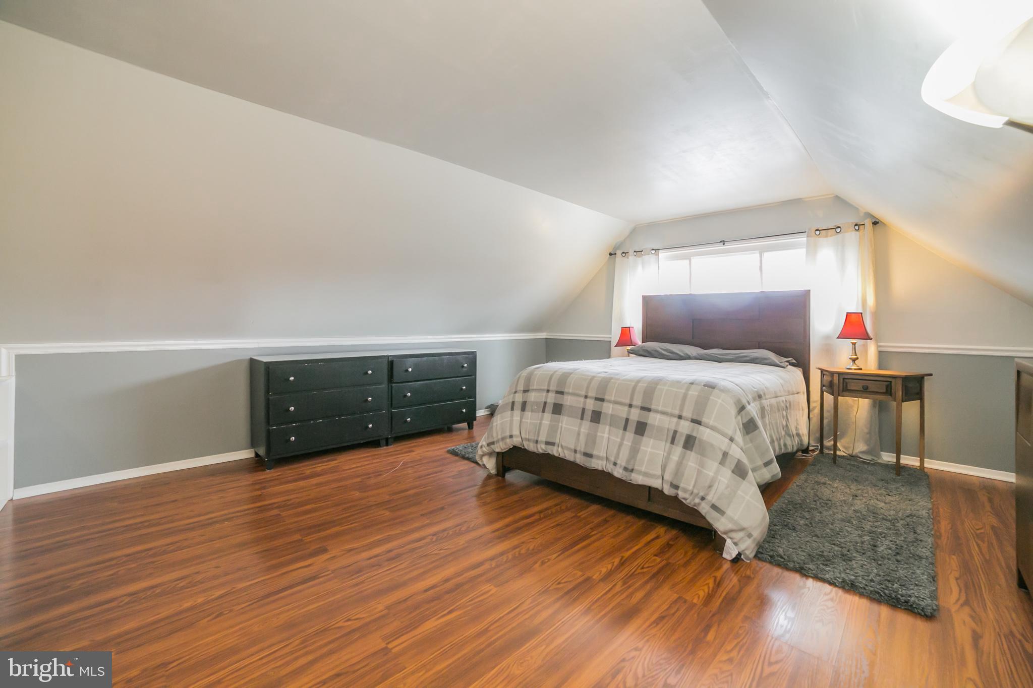 54 Queens Bridge Road Levittown, PA 19057 - Photo 15 of 25 Gallery Image 15