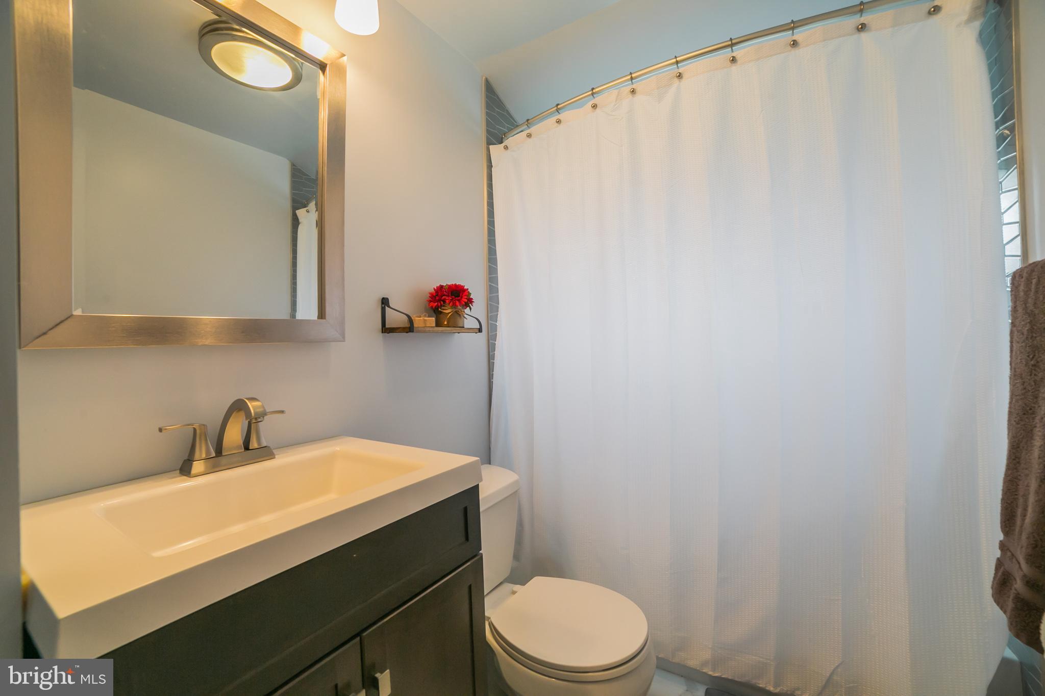 54 Queens Bridge Road Levittown, PA 19057 - Photo 17 of 25 Gallery Image 17
