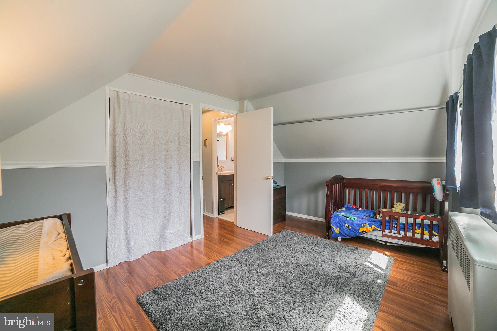 54 Queens Bridge Road Levittown, PA 19057 - Photo 18 of 25 Gallery Image 18