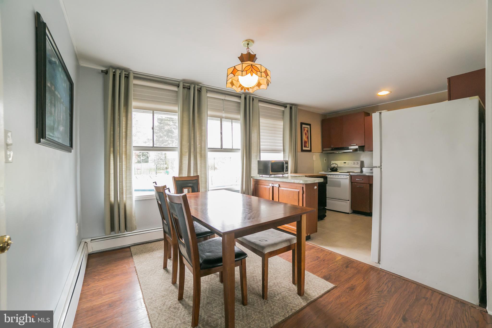 54 Queens Bridge Road Levittown, PA 19057 - Photo 6 of 25 Gallery Image 6