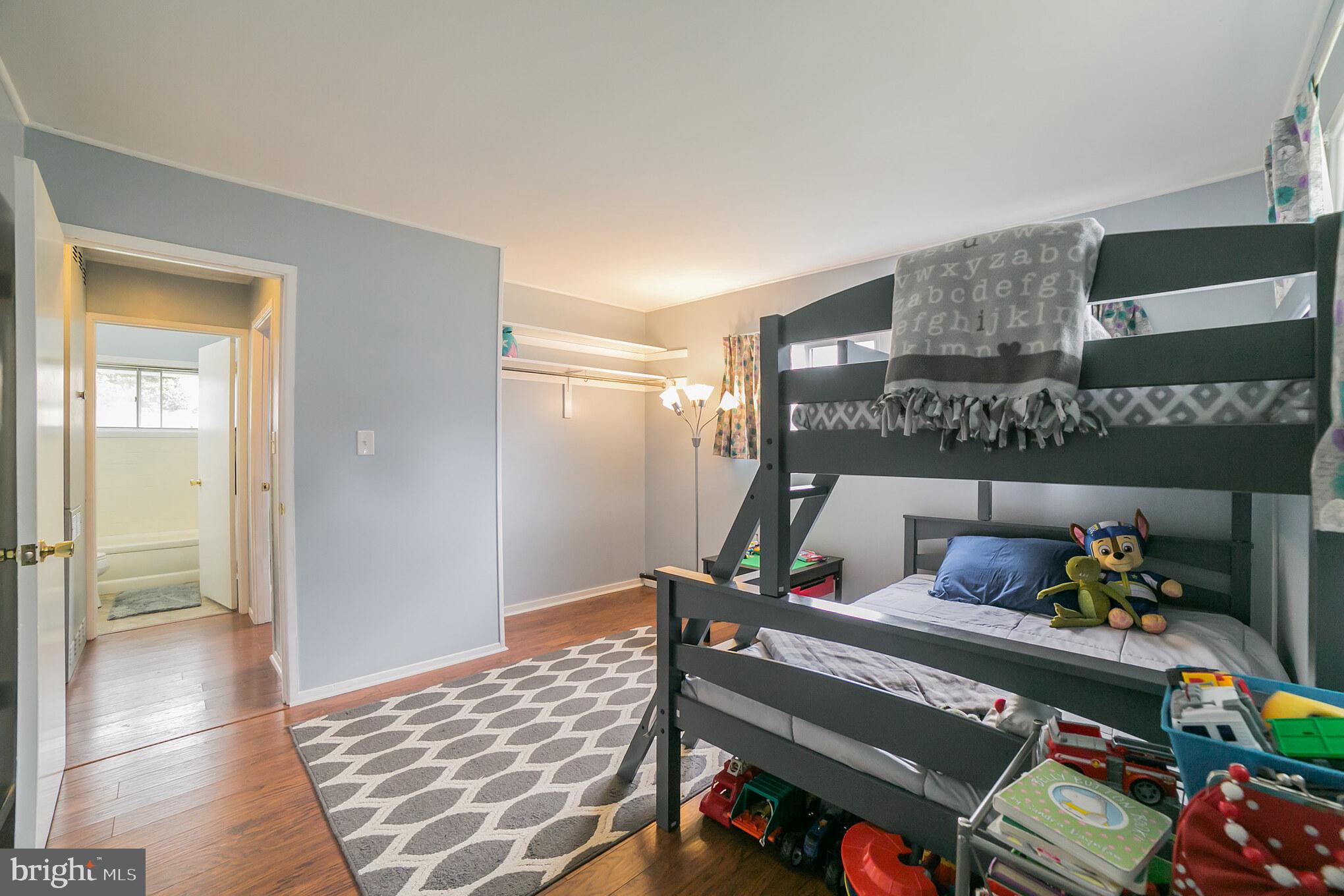 54 Queens Bridge Road Levittown, PA 19057 - Photo 10 of 25 Gallery Image 10