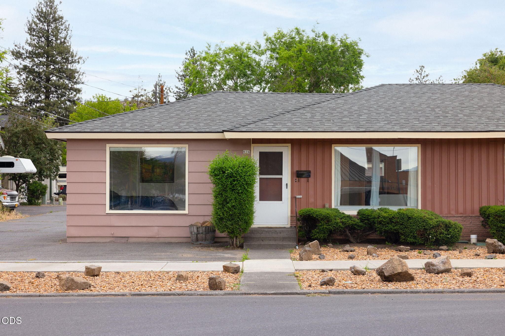 820 Northeast 4th Street Bend, OR 97701 - Photo 14 of 35