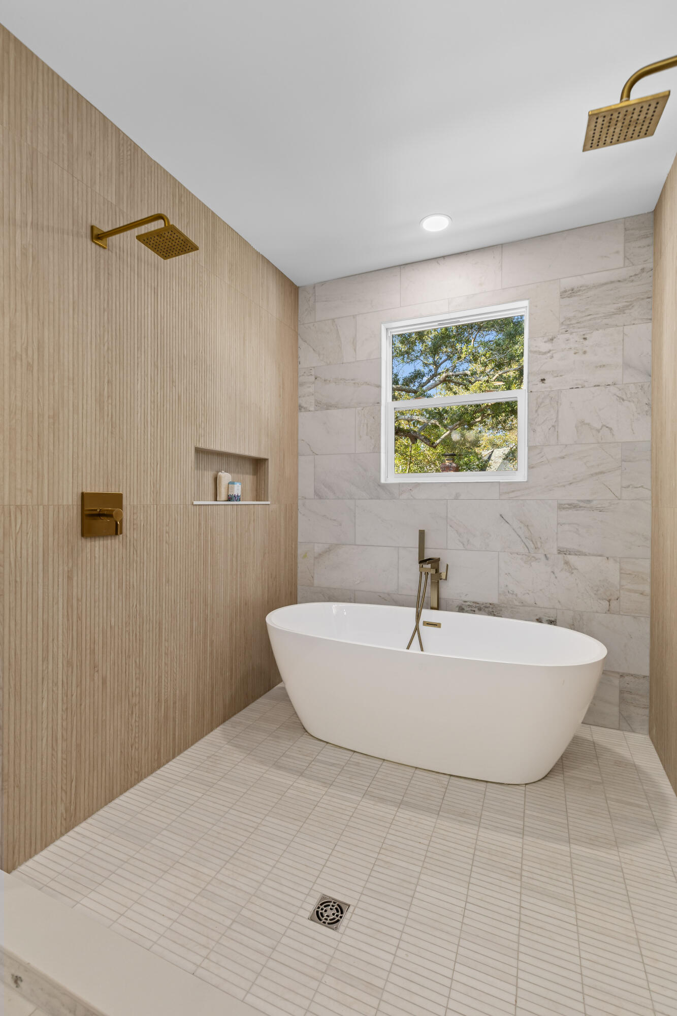 309 Magnolia Road Charleston, SC 29407 - Photo 30 of 46 Bathroom 3