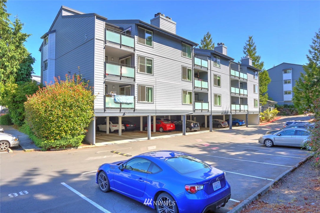2515 Northeast 4th Street, Unit 531 Renton, WA 98056 - Photo 28 of 28 front view of a building with a street