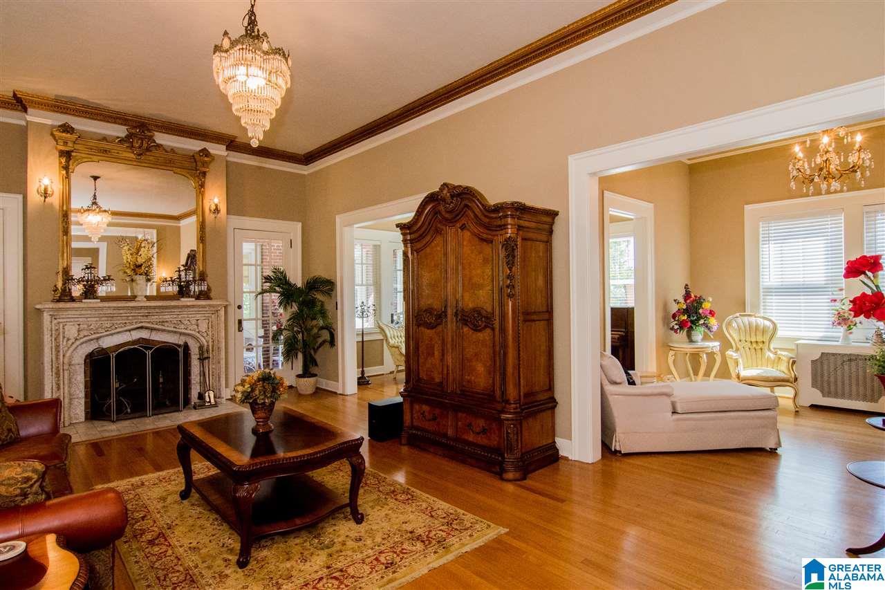 917 Shades Crest Road Birmingham, AL 35226 - Photo 10 of 50
