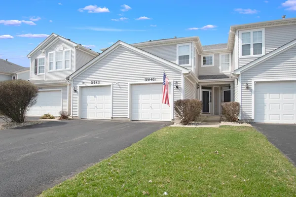 $269,900 | 16640 South Windsor Lane, Lockport, IL 60441