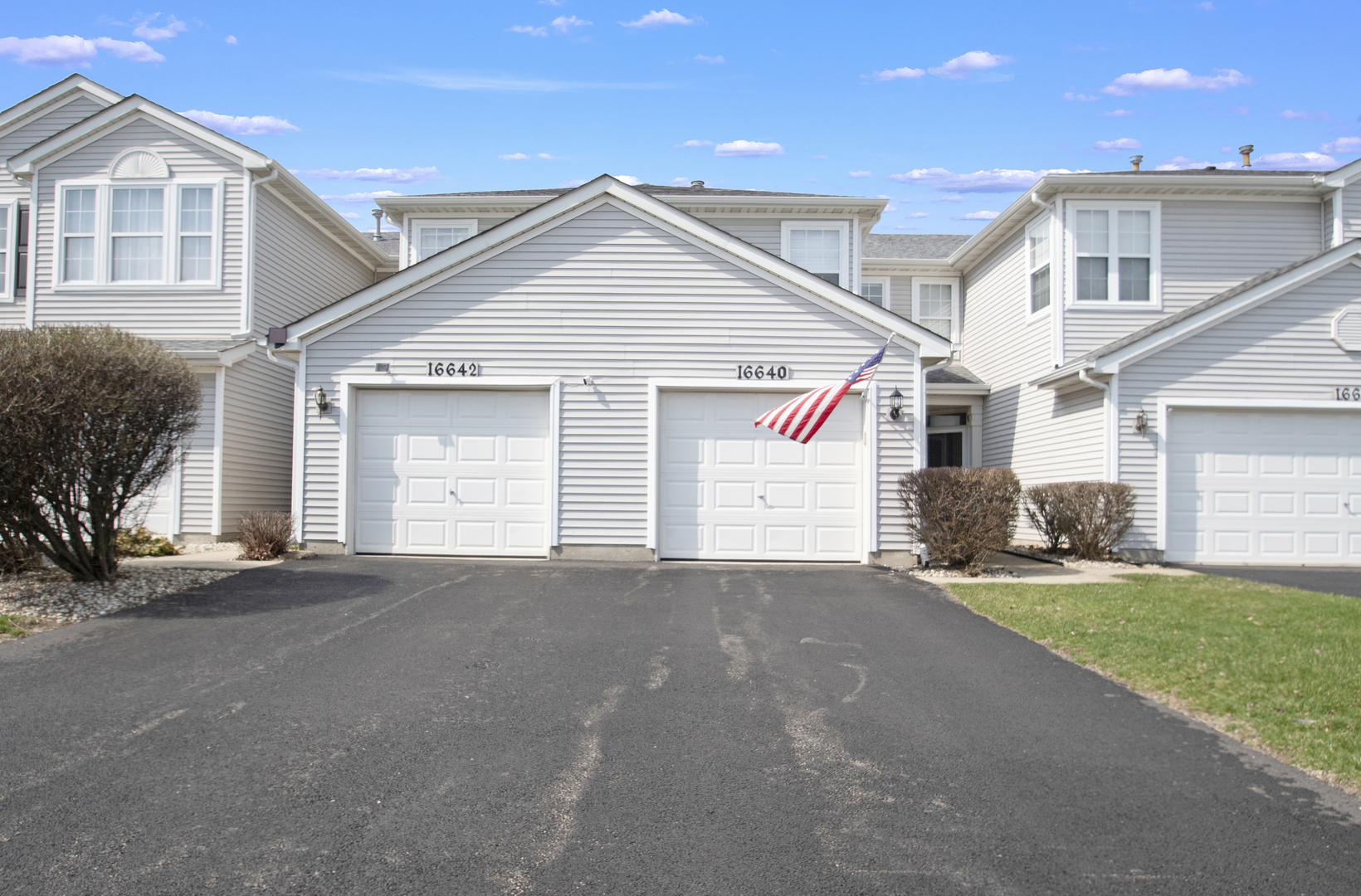 16640 South Windsor Lane Lockport, IL 60441 - Photo 2 of 23