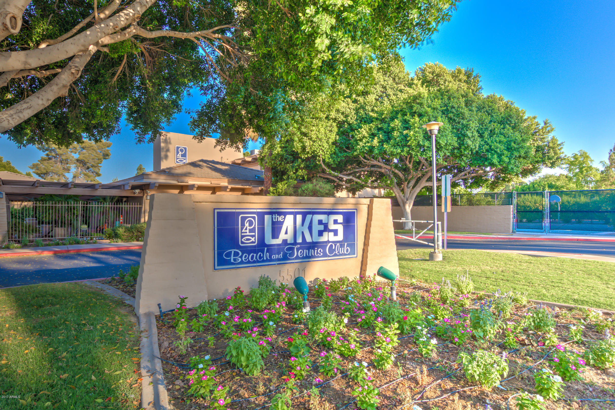 5609 South Spinnaker Road Tempe, AZ 85283 - Photo 28 of 44 5609 S Spinnaker Rd-51