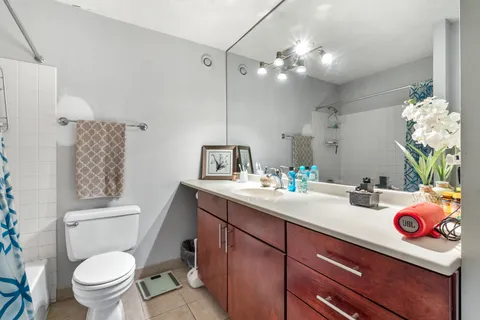 $280,000 | 30 East Huron Street, Unit 5306, Chicago, IL 60611
