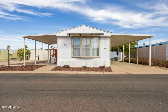 $49,500 | 450 West Sunwest Drive, Unit 123, Casa Grande, AZ 85122