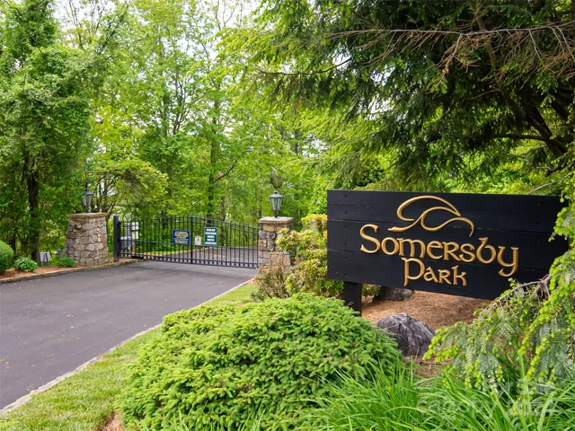 $80,000 | 185 Crossvine Trail, Hendersonville, NC 28739