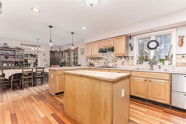 $1,100,000 | 197 Old Coach Road, Charlestown, RI 02813