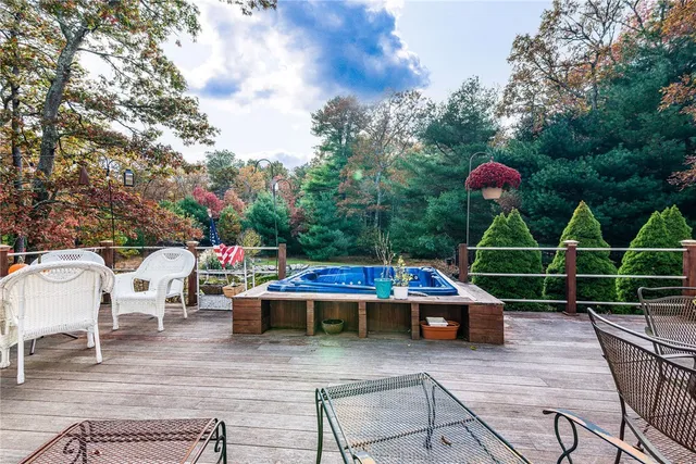 $1,100,000 | 197 Old Coach Road, Charlestown, RI 02813