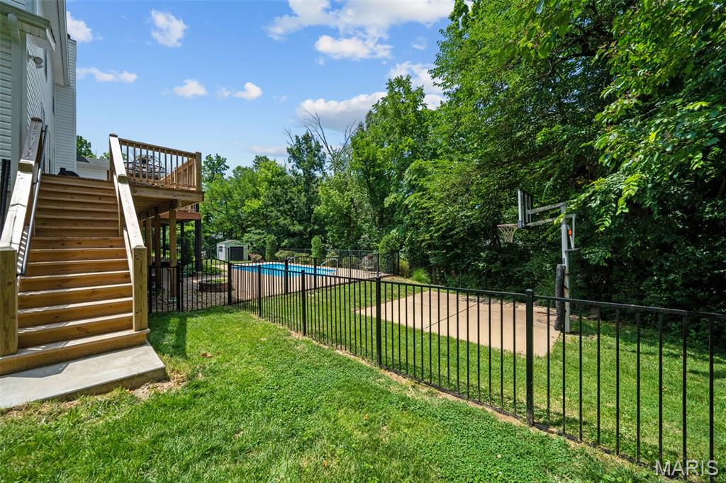 118 Crescent Road Ballwin, MO 63021 - Photo 36 of 45