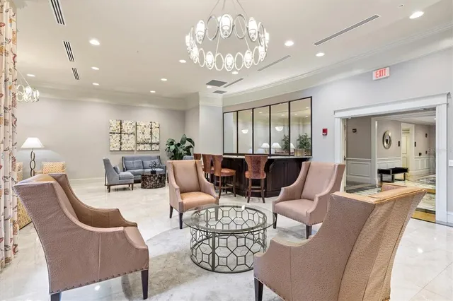 $1,175,000 | 800 North Tamiami Trail, Unit 1111, Sarasota, FL 34236