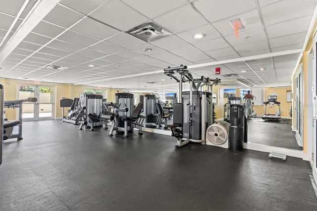 $1,175,000 | 800 North Tamiami Trail, Unit 1111, Sarasota, FL 34236