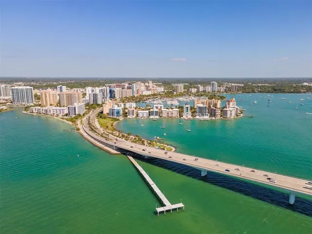 $1,175,000 | 800 North Tamiami Trail, Unit 1111, Sarasota, FL 34236