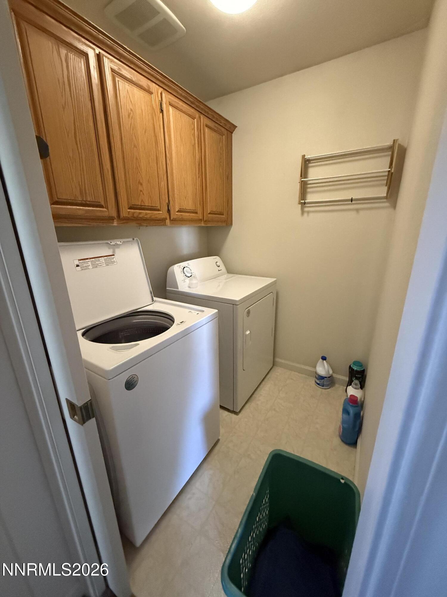 5424 Desert Hills Loop Fallon, NV 89406 - Photo 6 of 21 a utility room with dryer and washer