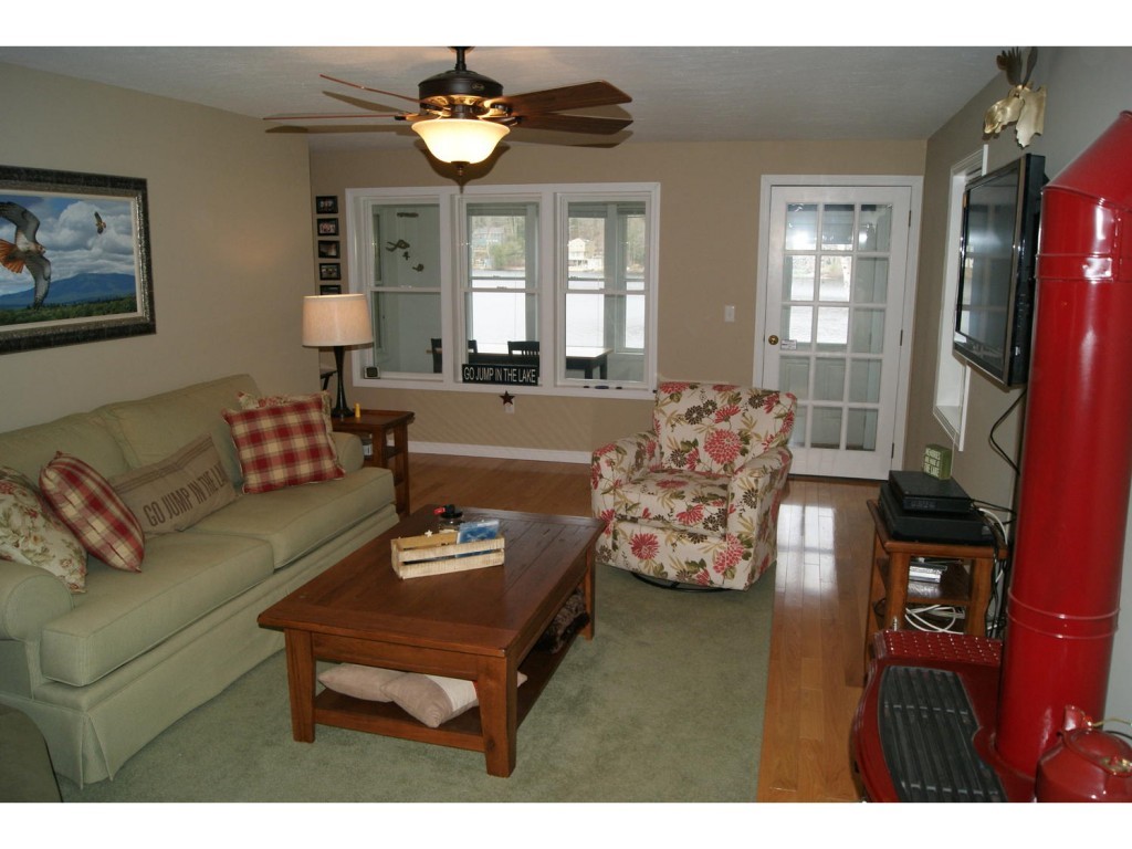 166 East Monomonac Road Winchendon, MA 01475 - Photo 4 of 25 Gallery Image 4