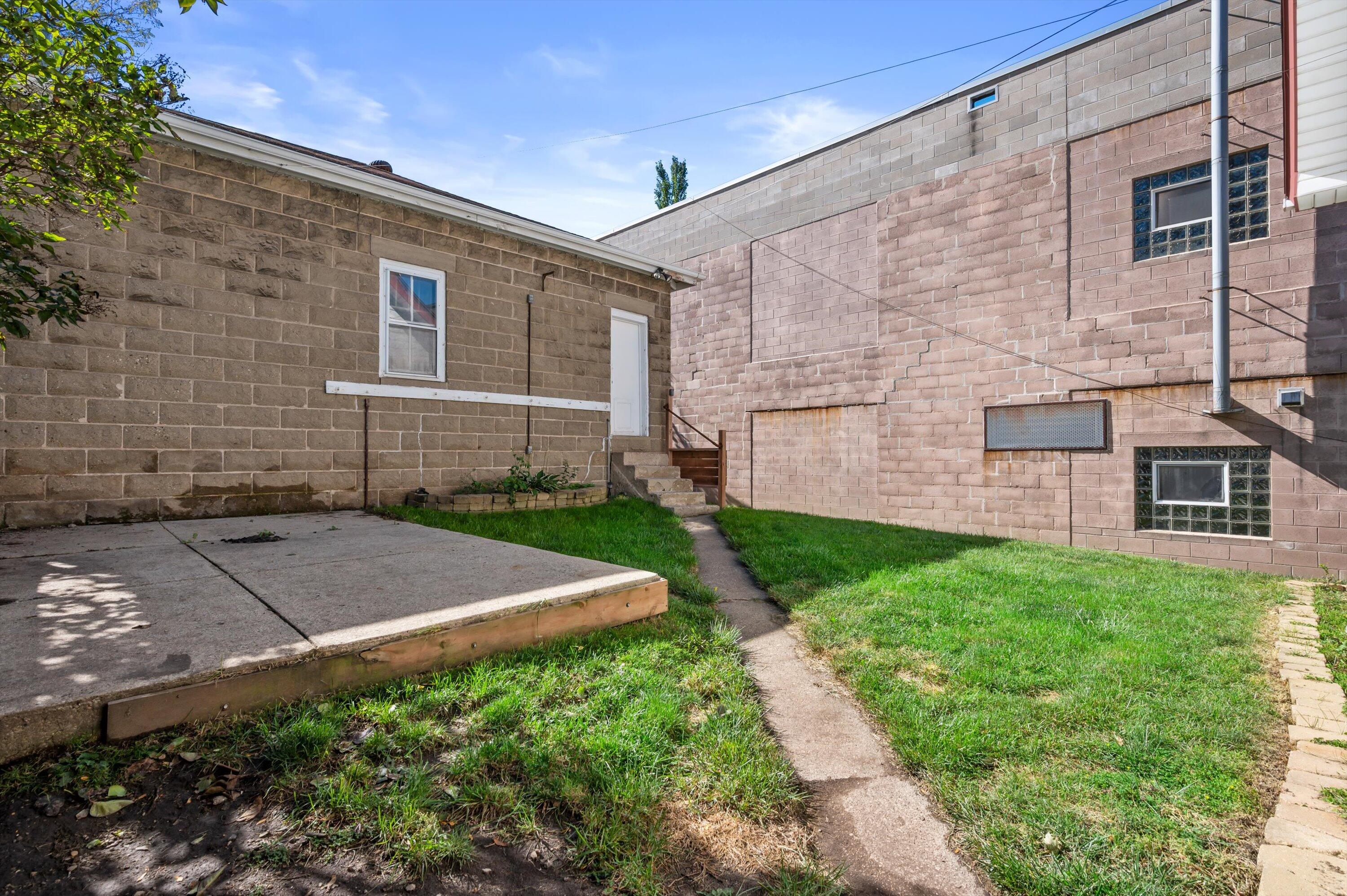 2961 South Delaware Avenue Milwaukee, WI 53207 - Photo 21 of 24 Patio