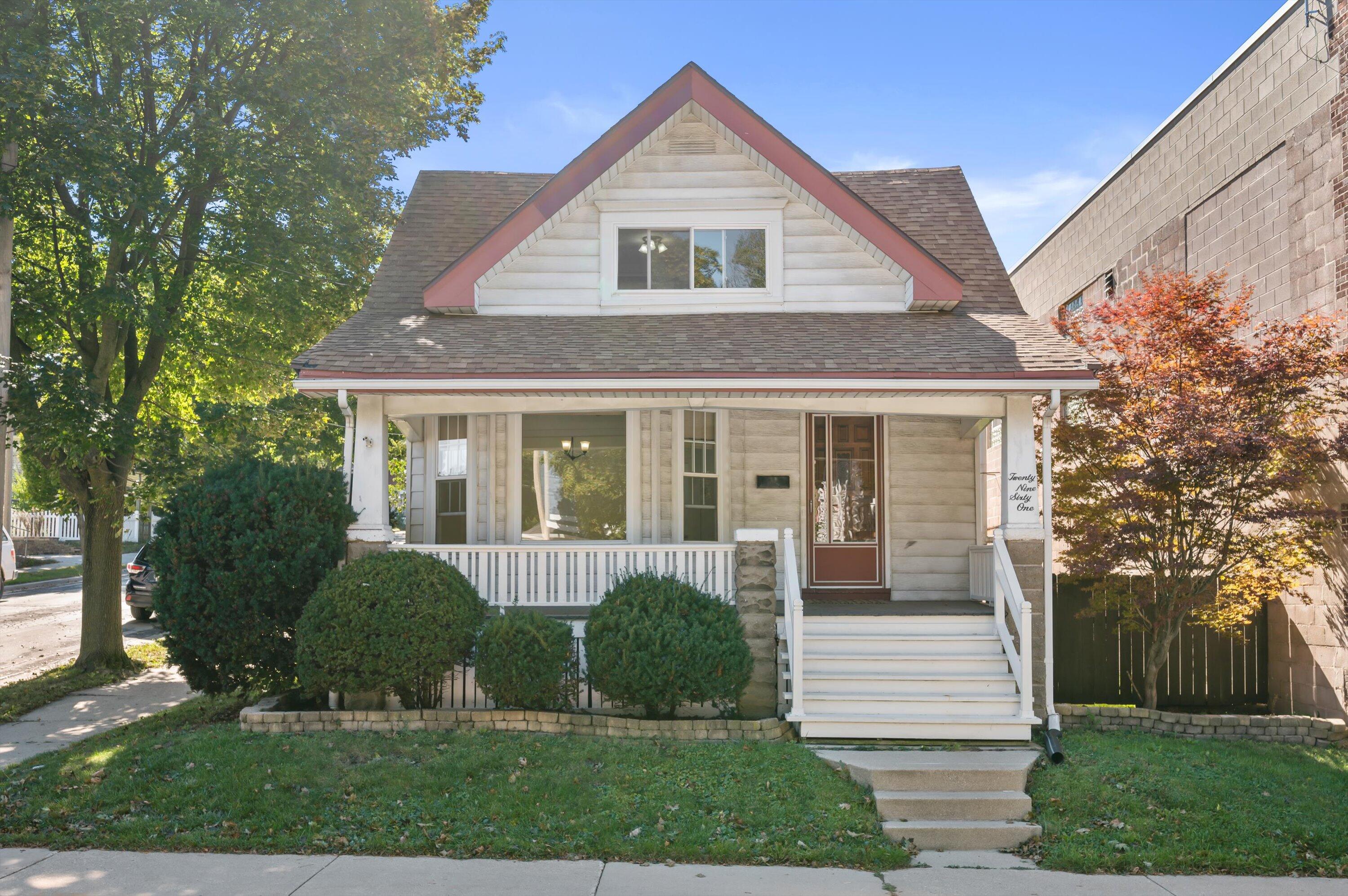 2961 South Delaware Avenue Milwaukee, WI 53207 - Photo 24 of 24 Relaxing front porch