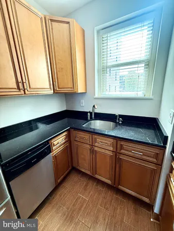 $2,495 | 2010 Kalorama Road Northwest, Unit 402, Washington, DC 20009