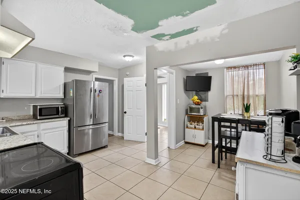 $200,000 | 5042 Jammes Road, Jacksonville, FL 32210