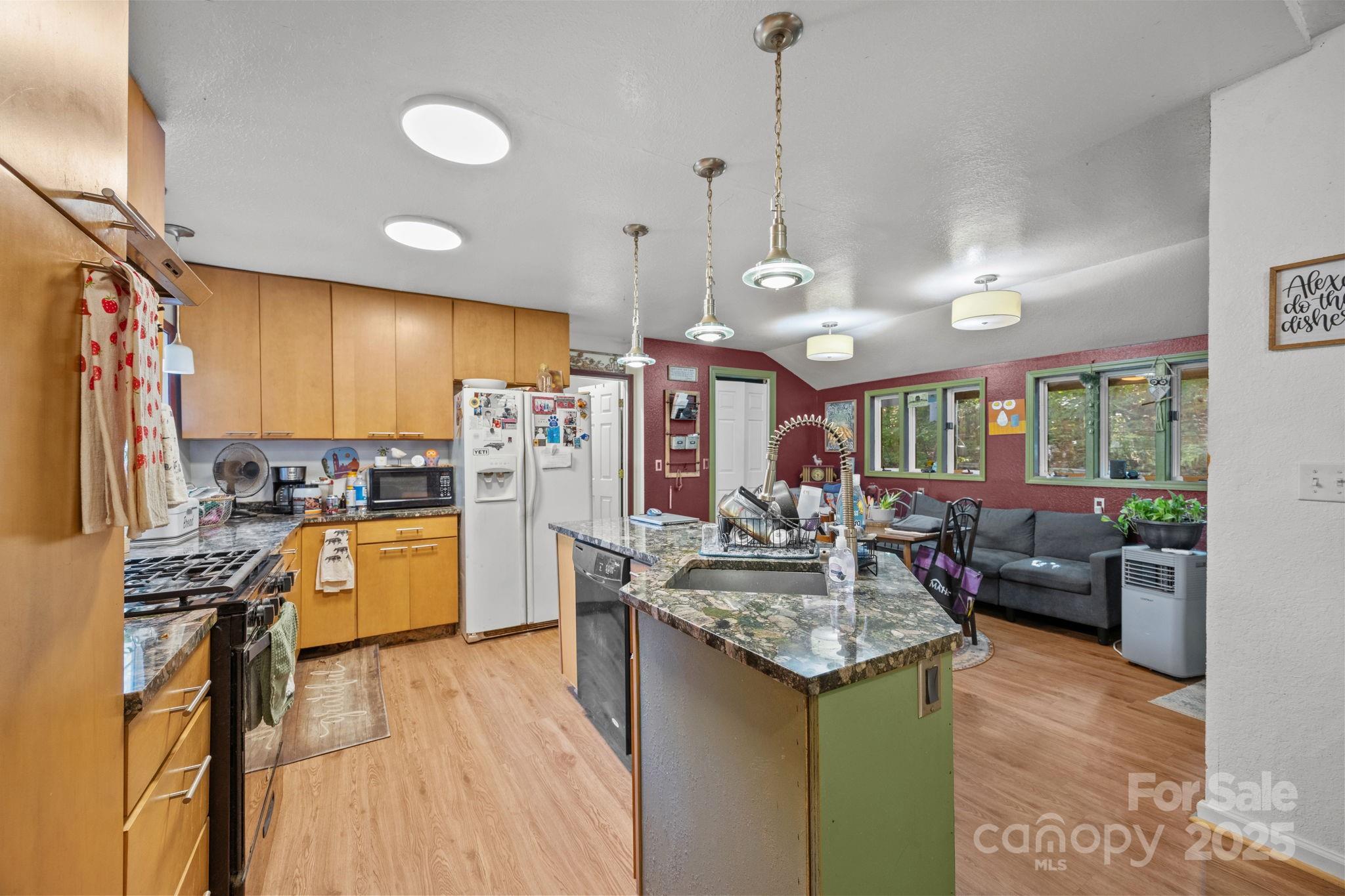 17 McGee Hl Road Fairview, NC 28730 - Photo 11 of 29