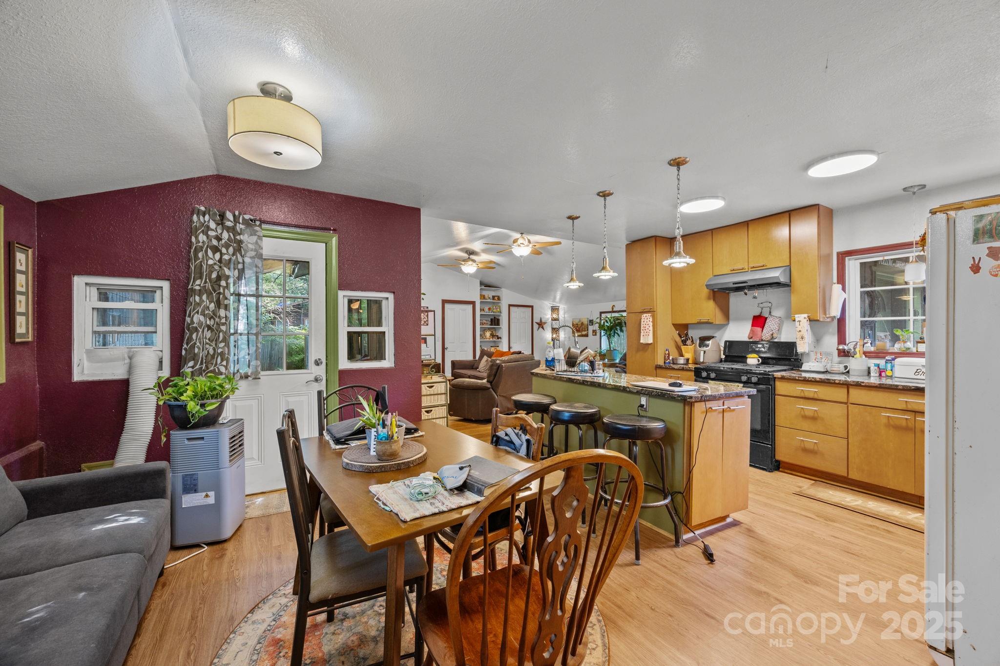 17 McGee Hl Road Fairview, NC 28730 - Photo 14 of 29